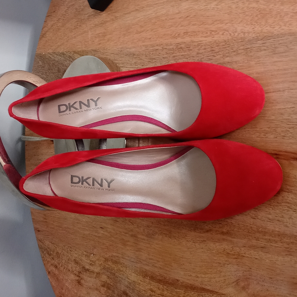 dkny wedges